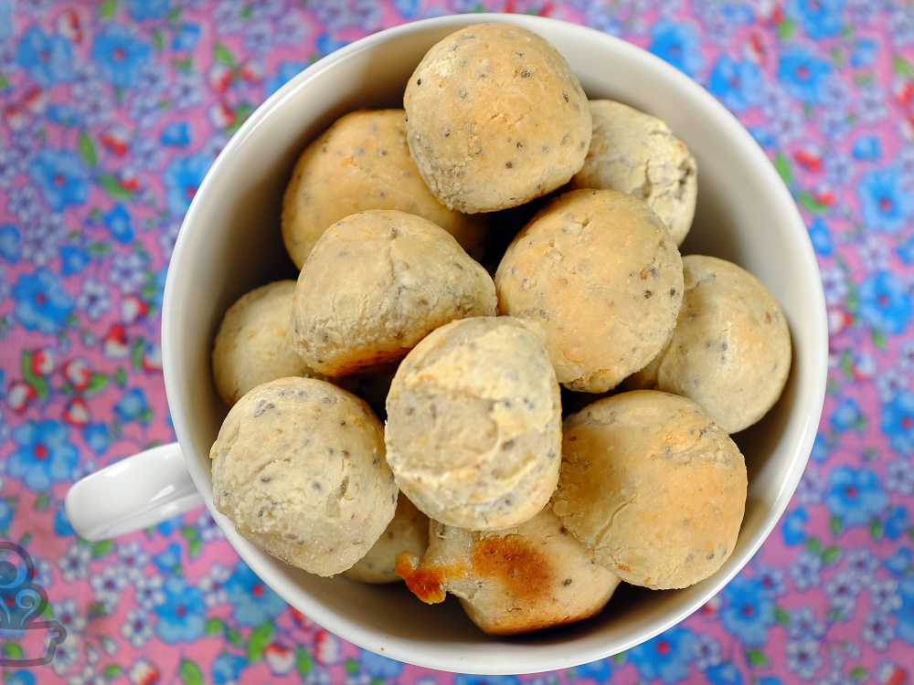 pão de queijo de ricota e chia