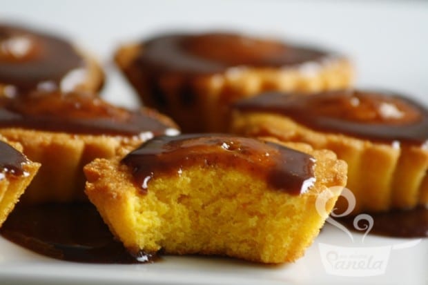 bolo de cenoura para carol