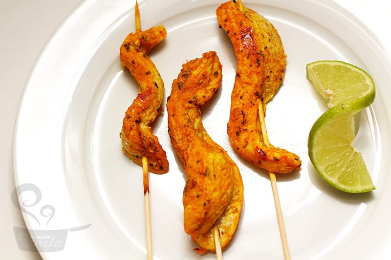 palitinhos de frango com açafrão