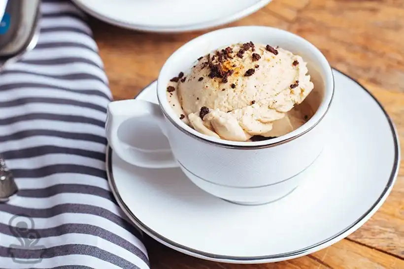 Sorvete cremoso de café