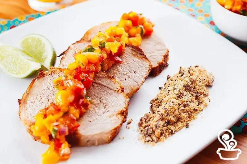 Lombo de porco com vinagrete de manga