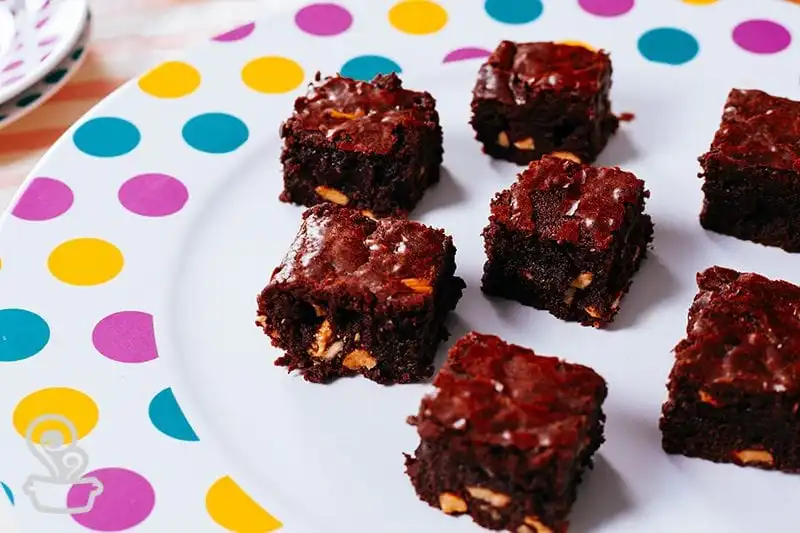 receita fácil de brownie caramelado
