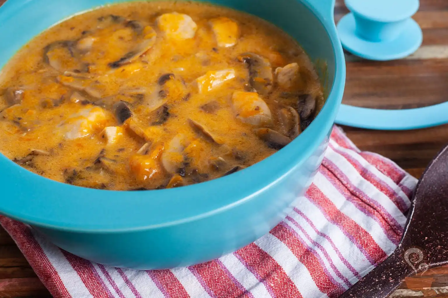 Frango no creme de abóbora com cogumelos