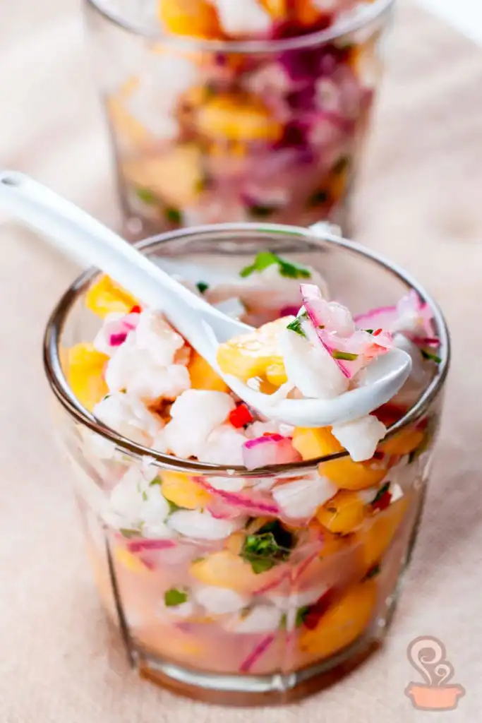 Ceviche de peixe e banana Ceviche de peixe e banana