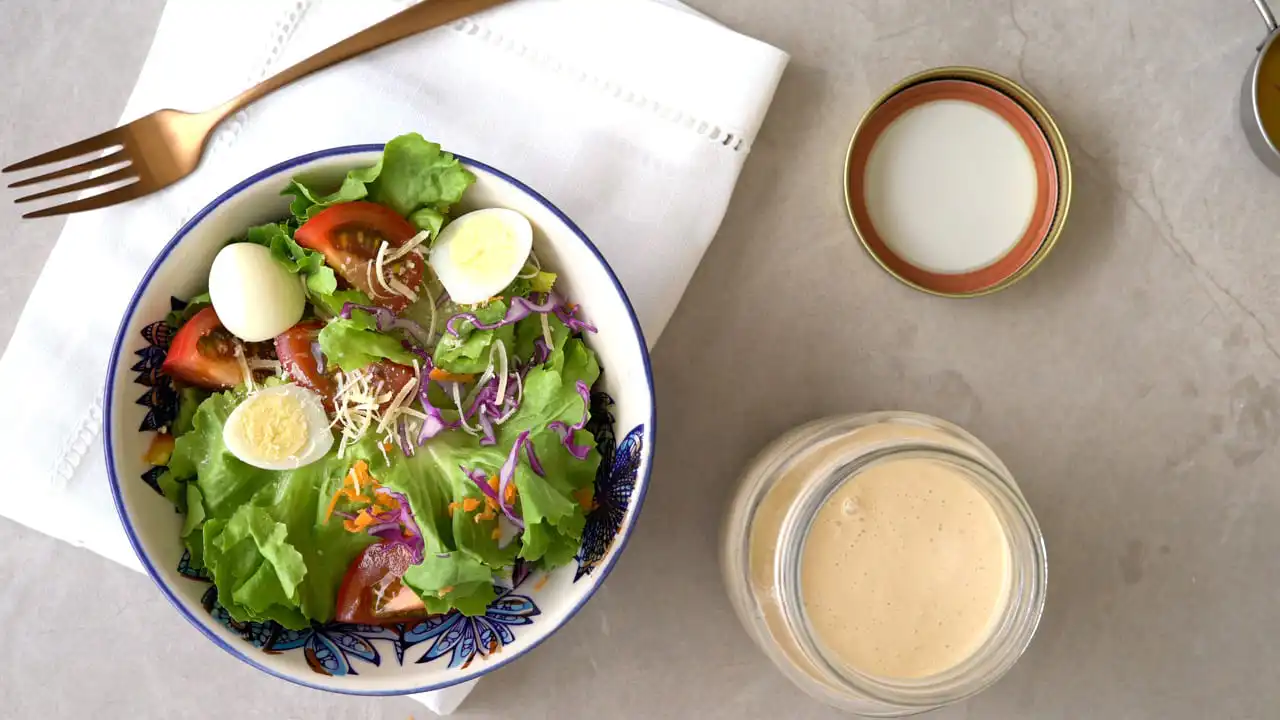 Molho de iogurte para saladas Molho de iogurte para saladas