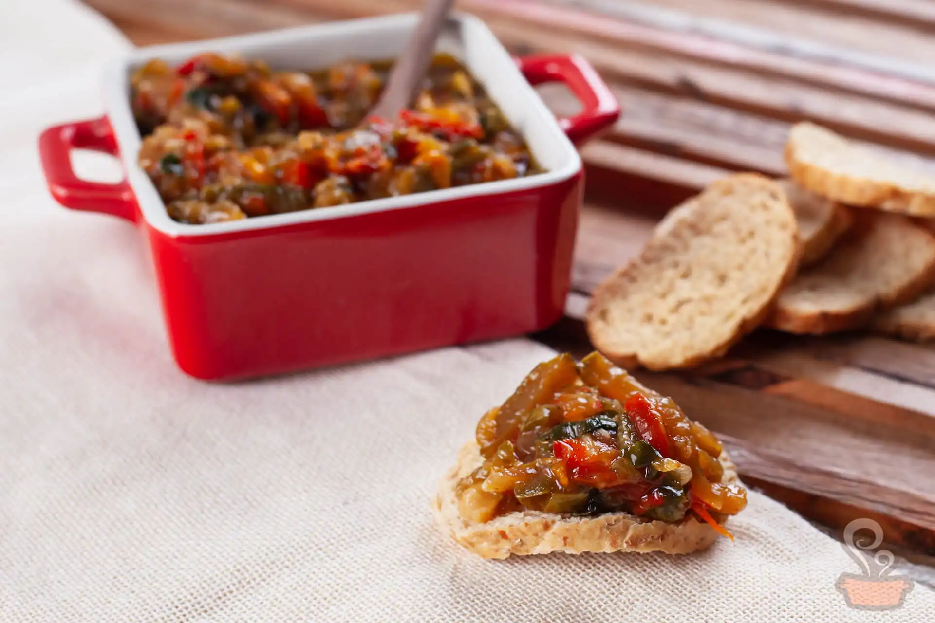 Antepasto de berinjela e abobrinha na panela de pressão