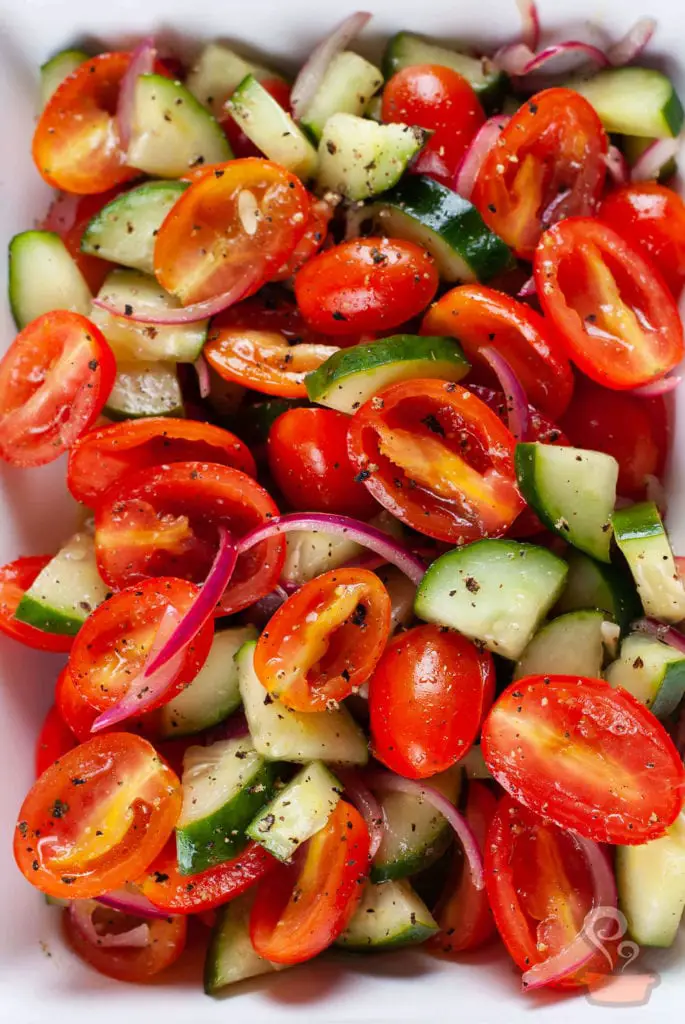 Salada de pepino com tomate