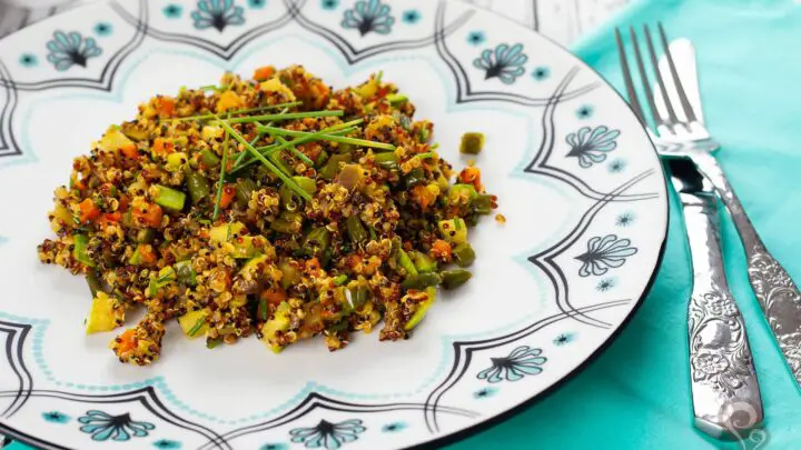 Couscous de quinoa com legumes