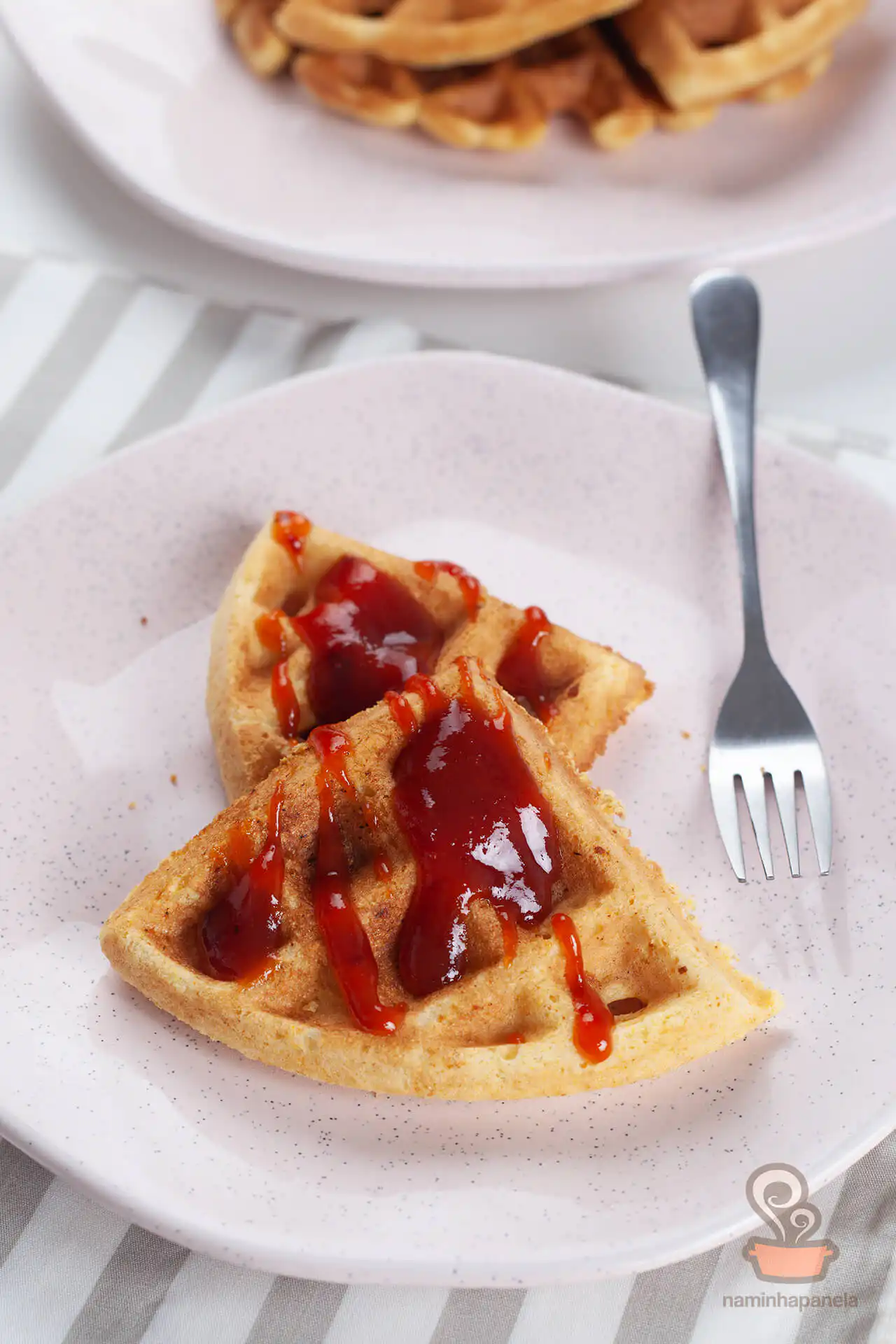 Waffle de fubá - naminhapanela.com Waffle de fubá - naminhapanela.com