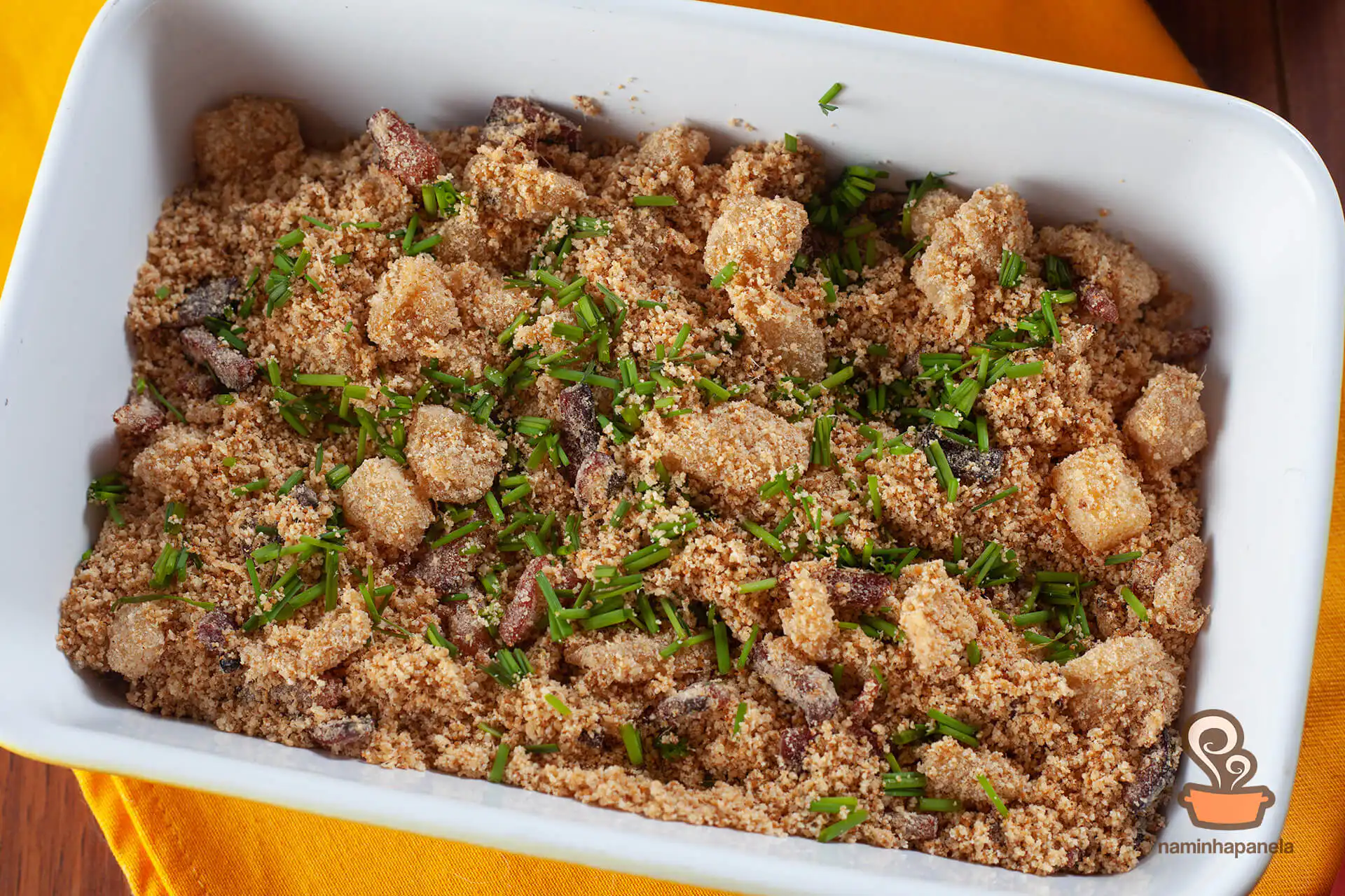 Farofa de abacaxi e bacon