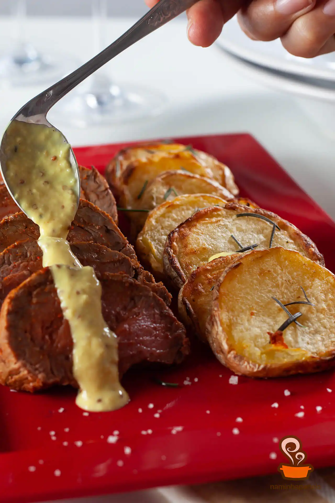 Filé mignon com páprica e pimenta do reino