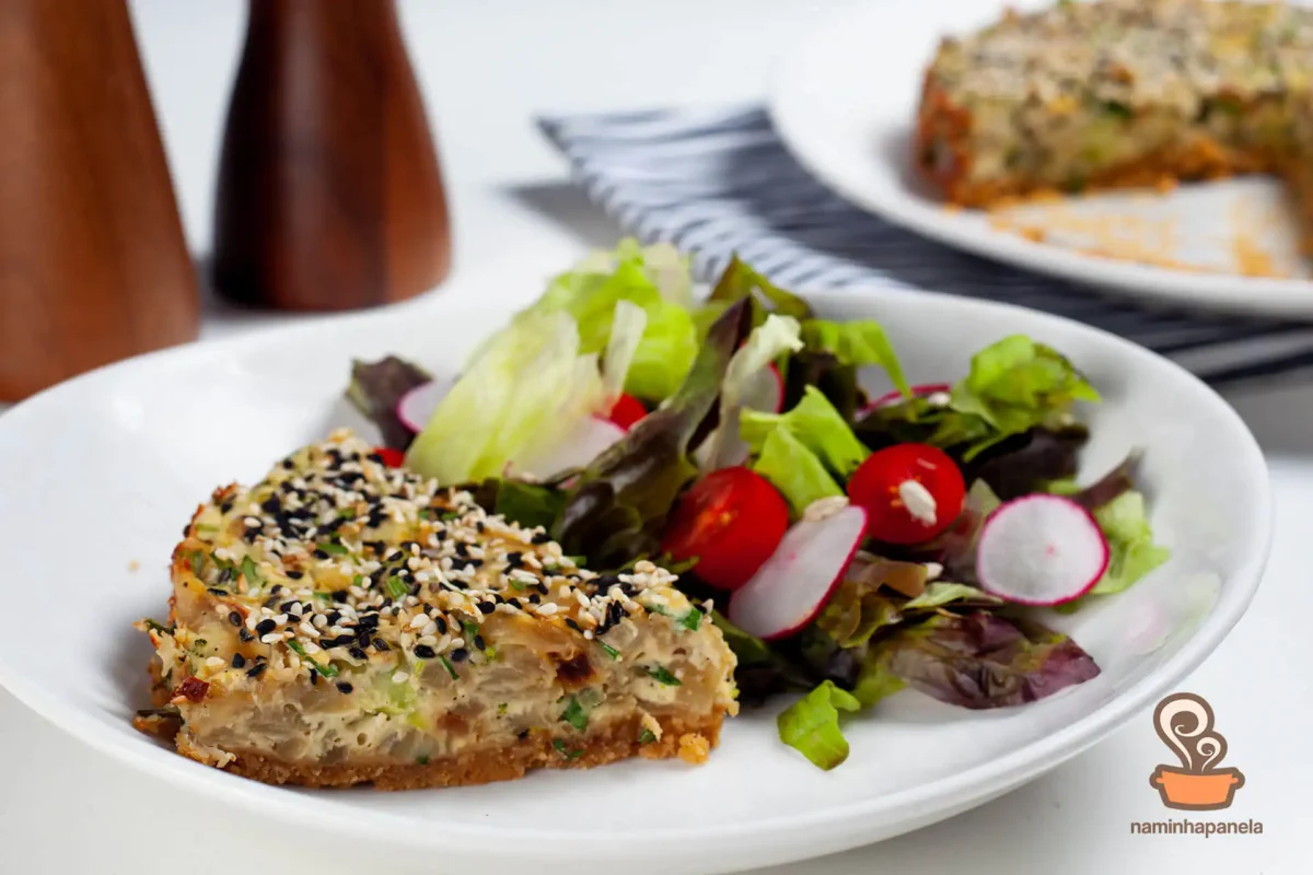 Quiche de brócolis e cebola - naminhapanela.com