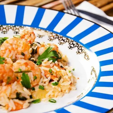 Arroz de camarão com leite de coco