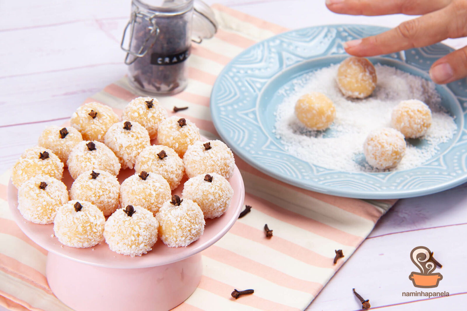 Beijinho de coco receita fácil deliciosa e super prática