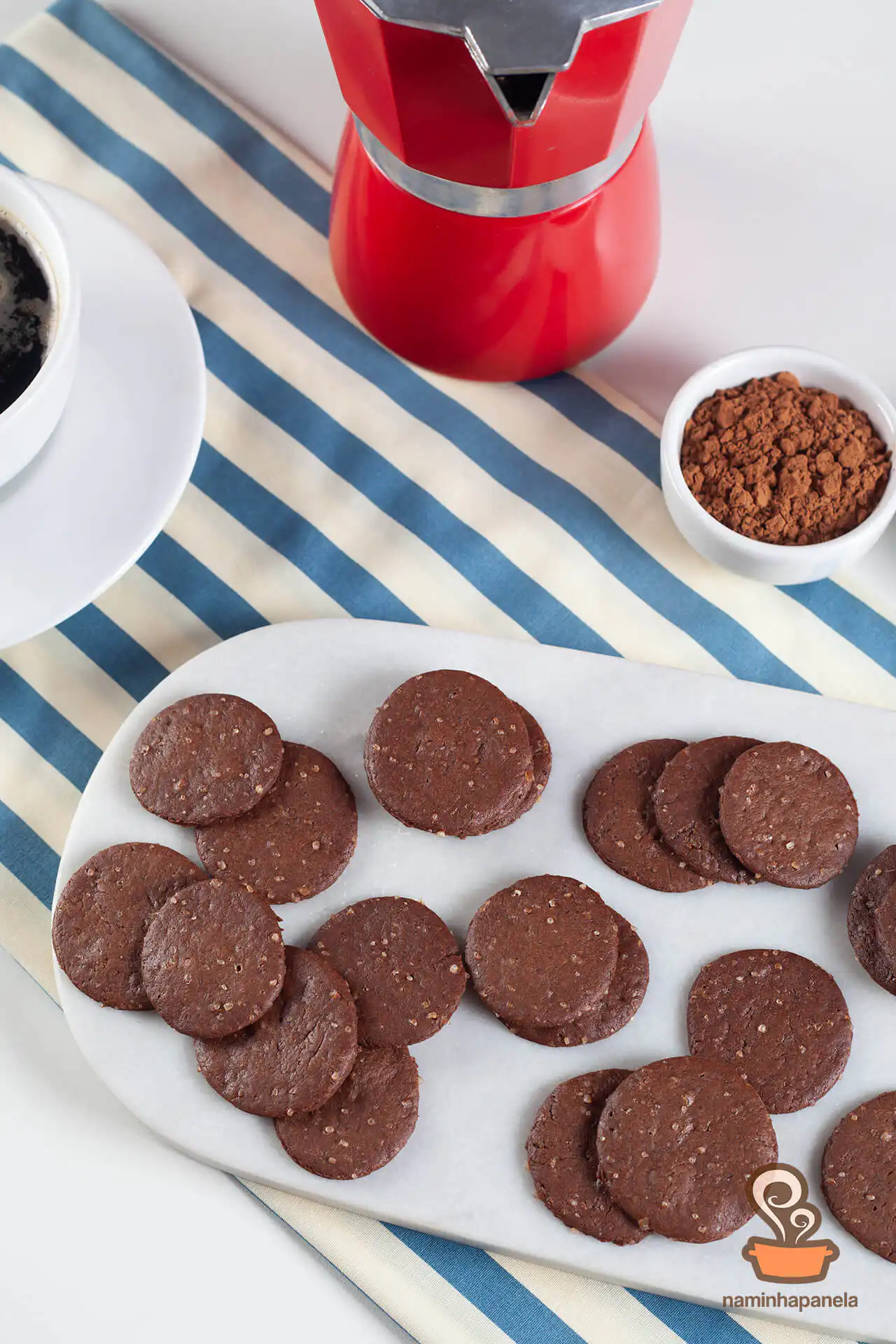 Biscoito de chocolate fácil - naminhapanela.com Biscoito de chocolate fácil - naminhapanela.com