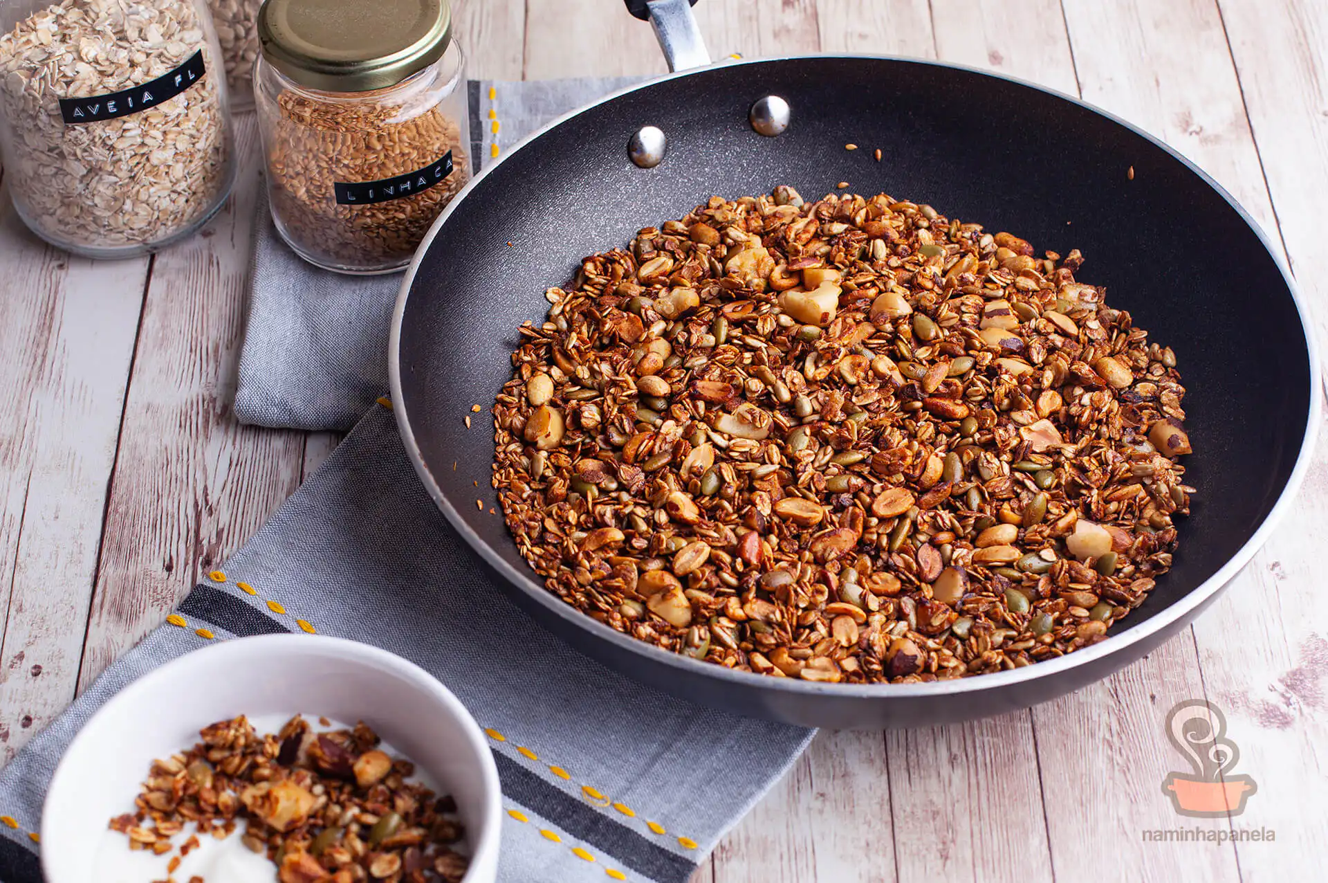 Como fazer granola de frigideira