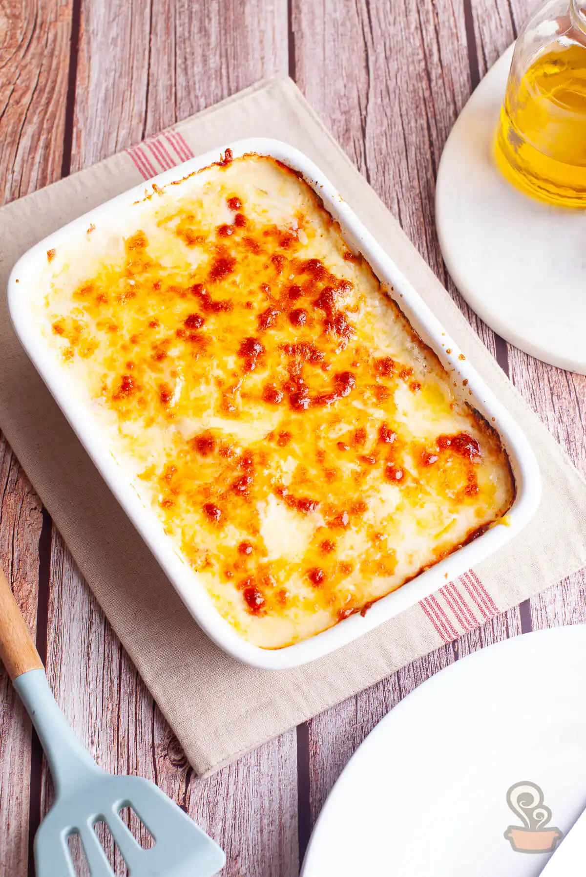 Batata gratinada com molho branco
