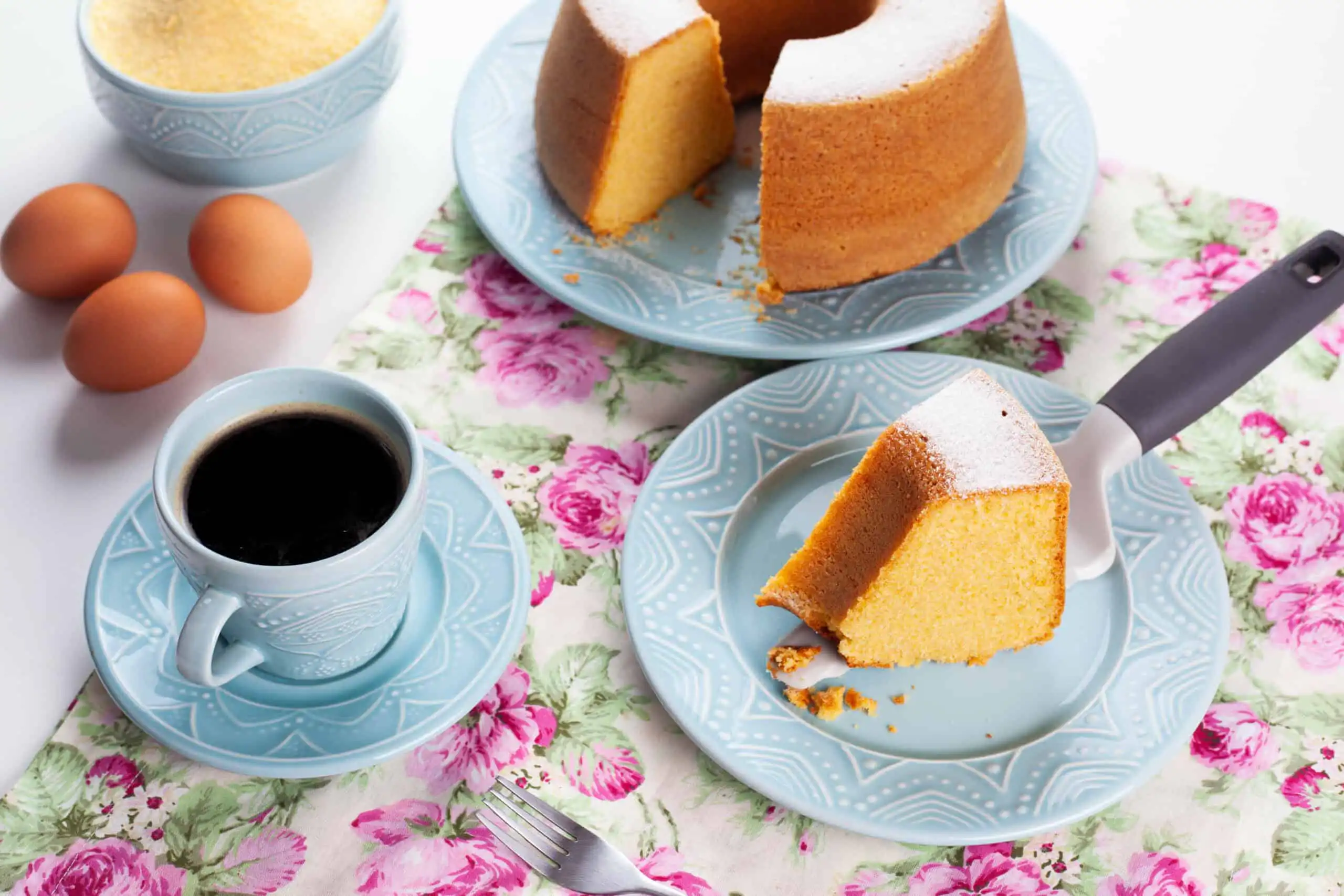 Bolo de fubá simples