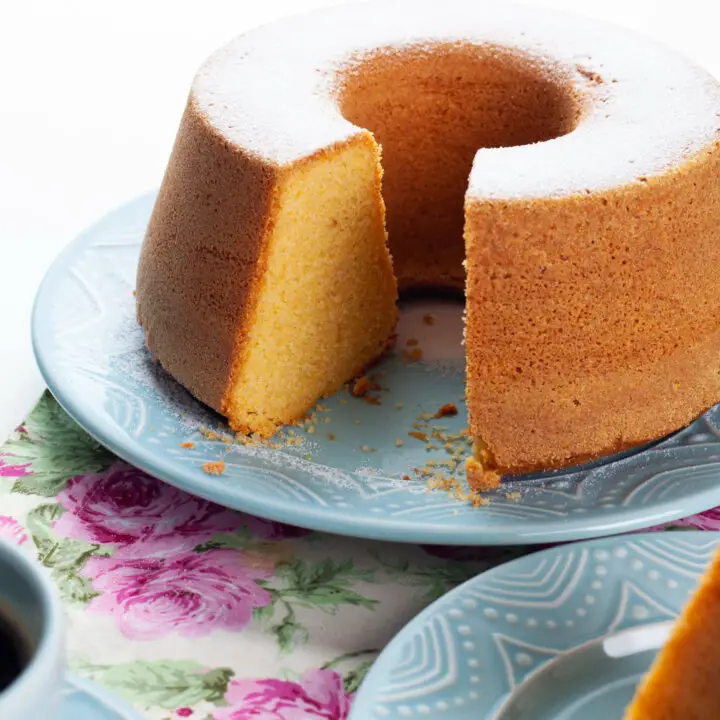 Receita de bolo de fubá simples e fofinho; saiba como fazer