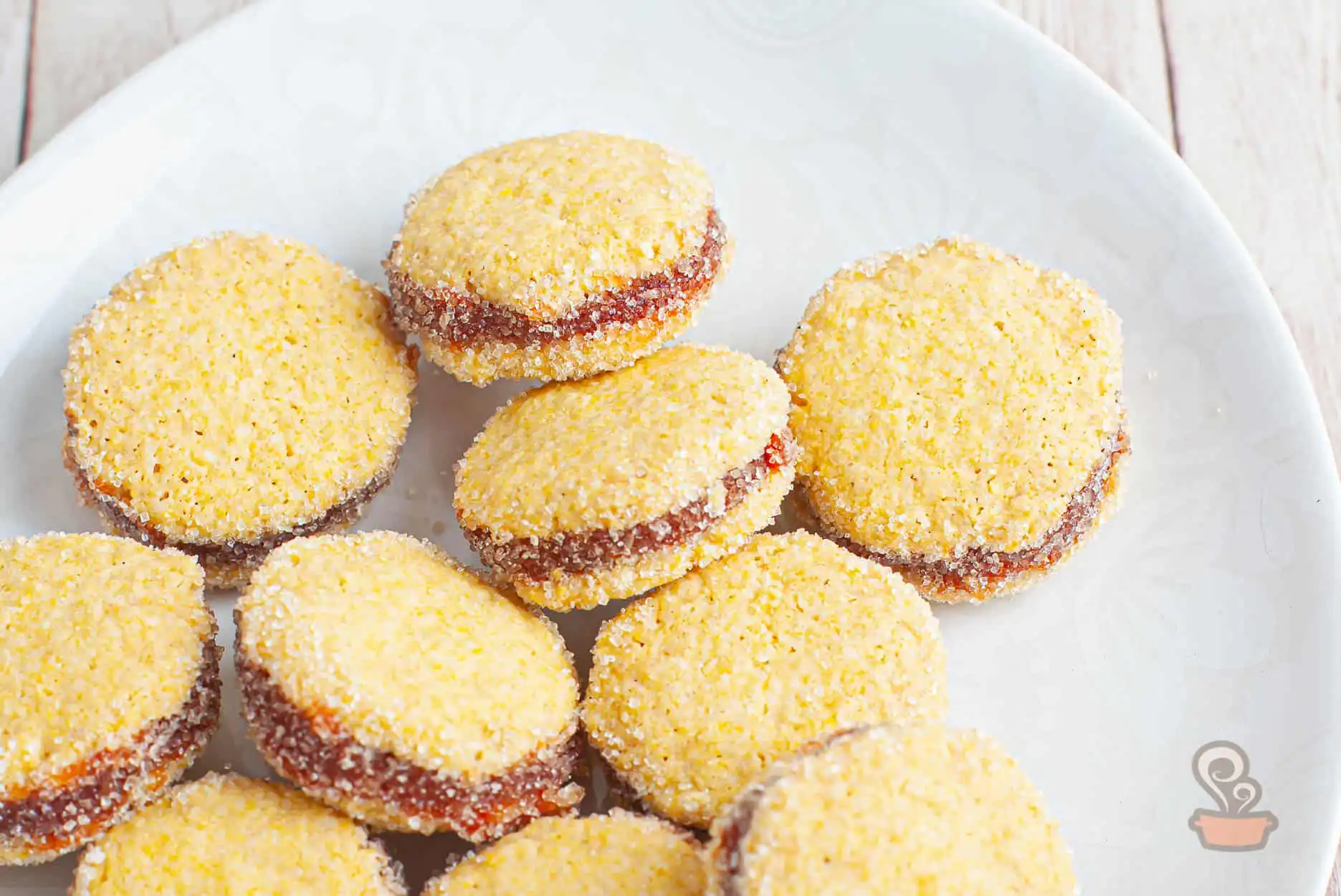 Biscoito de fubá com goiabada