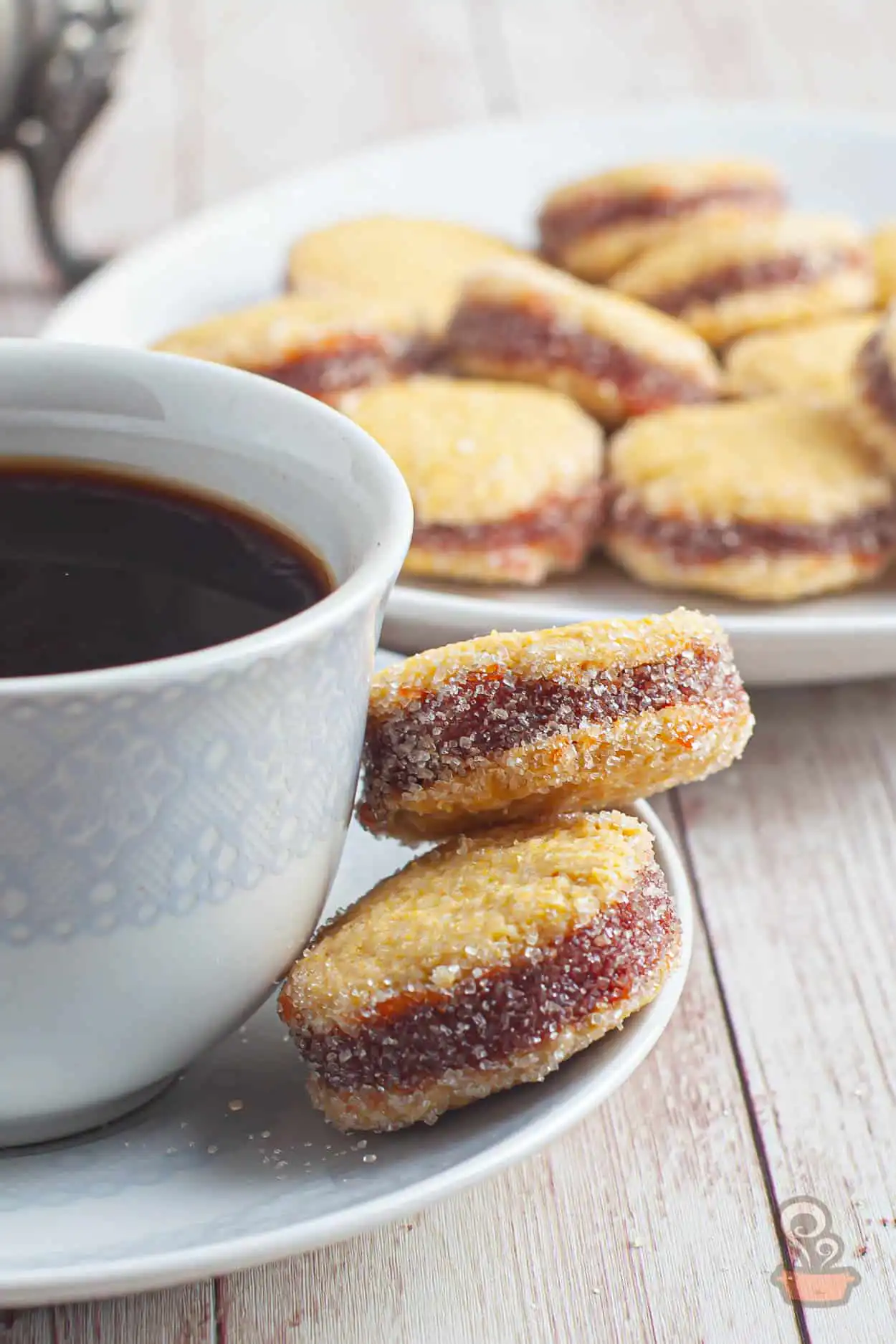 Biscoito de fubá com goiabada