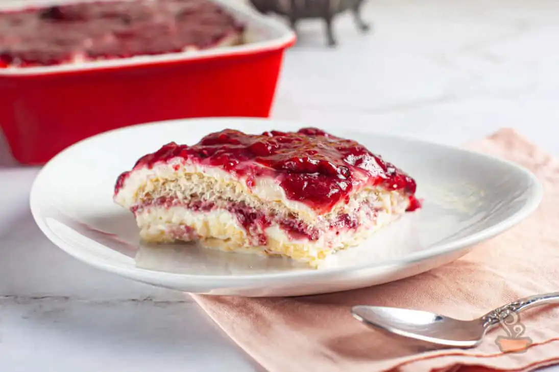 Pavê de leite ninho e geleia