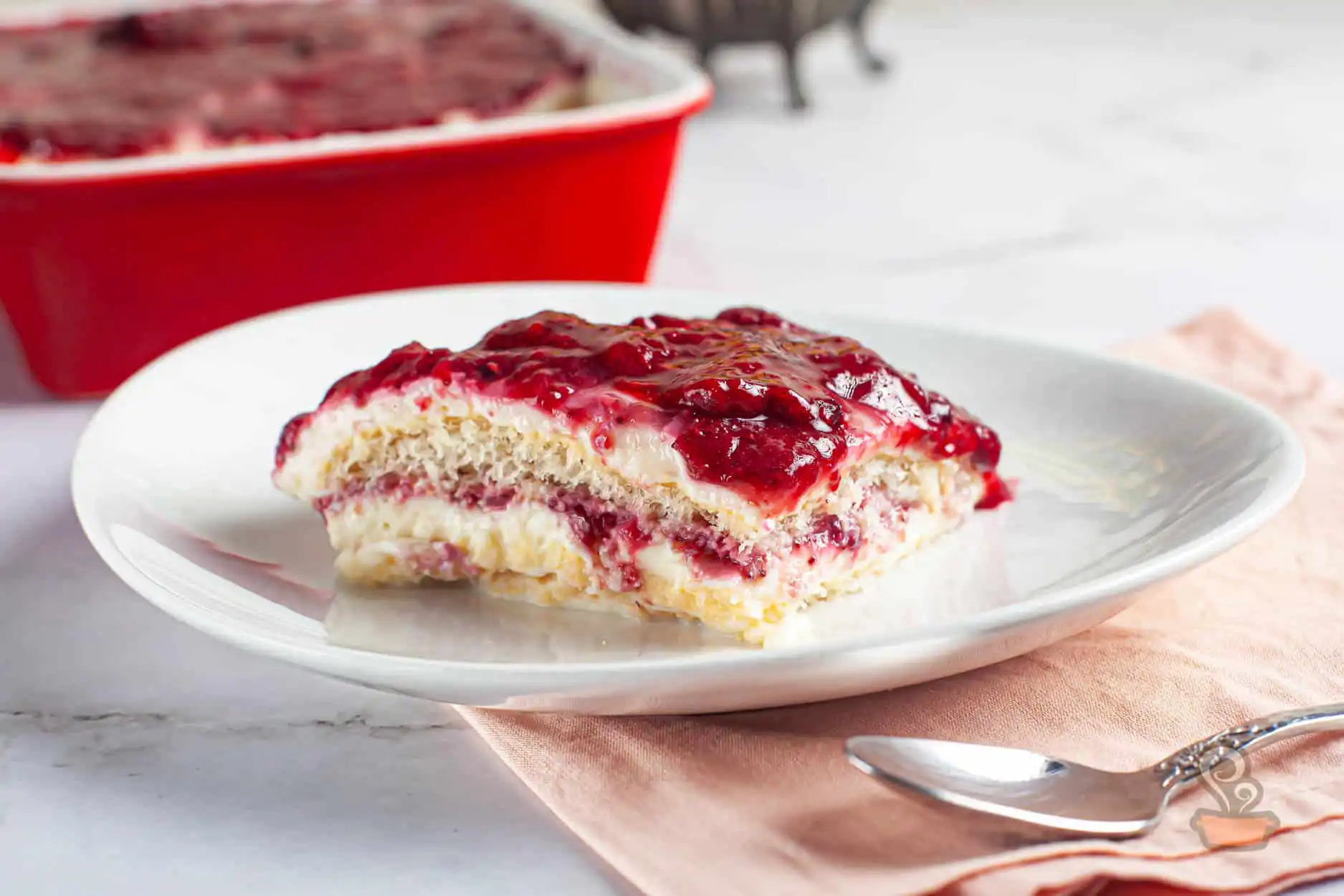 Pavê de leite ninho e geleia