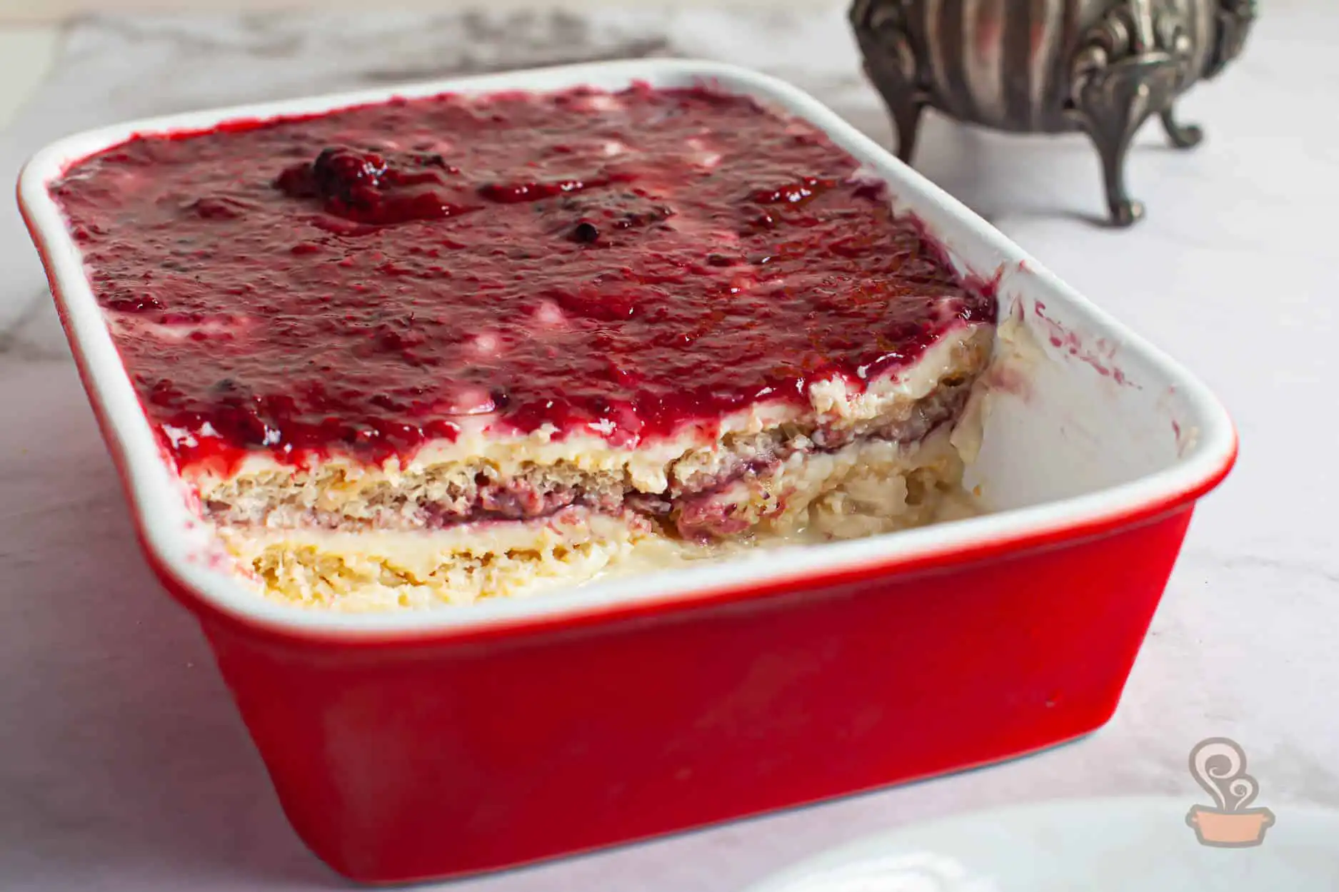 Pavê de leite ninho e geleia