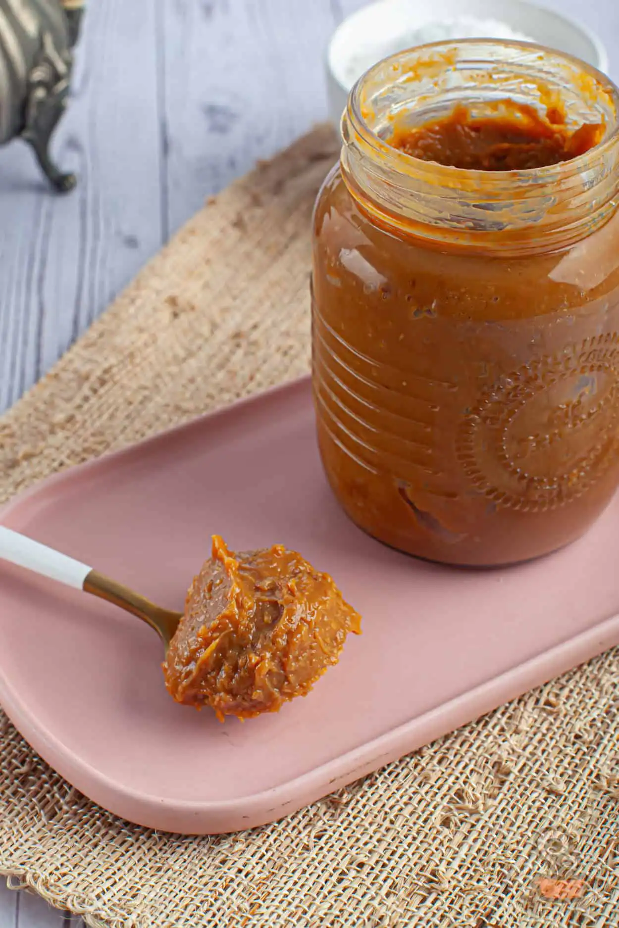 Doce de leite caseiro feito na panela de pressão