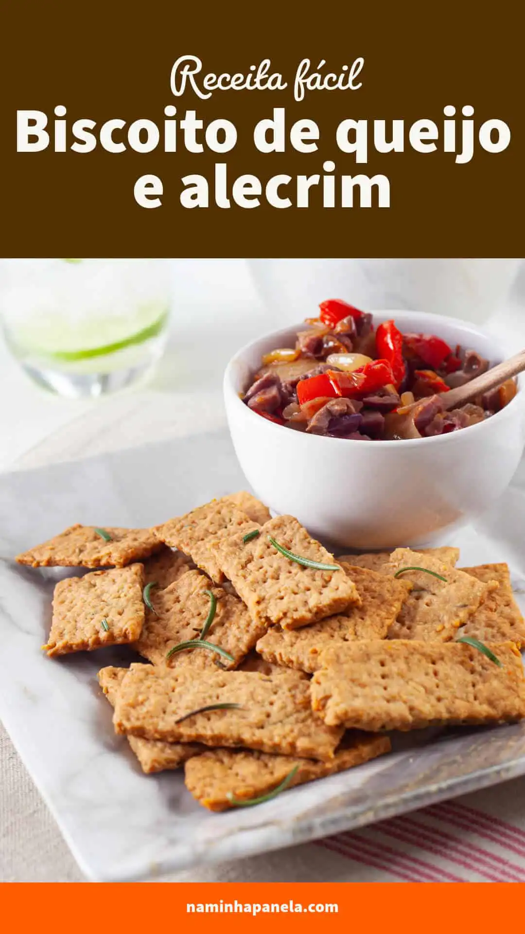 Biscoito de queijo e alecrim